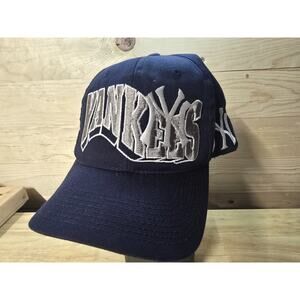 Vintage 90s New York Yankees Cap Wave MLB Snapback Cap Hat